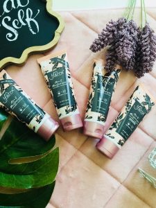 MOISTURISER SESUAI UNTUK KULIT BERMINYAK ,BERJERAWAT DAN BERJERAGAT : YARRA MOISTURISER SAKURA, KOSMETIK CIDA